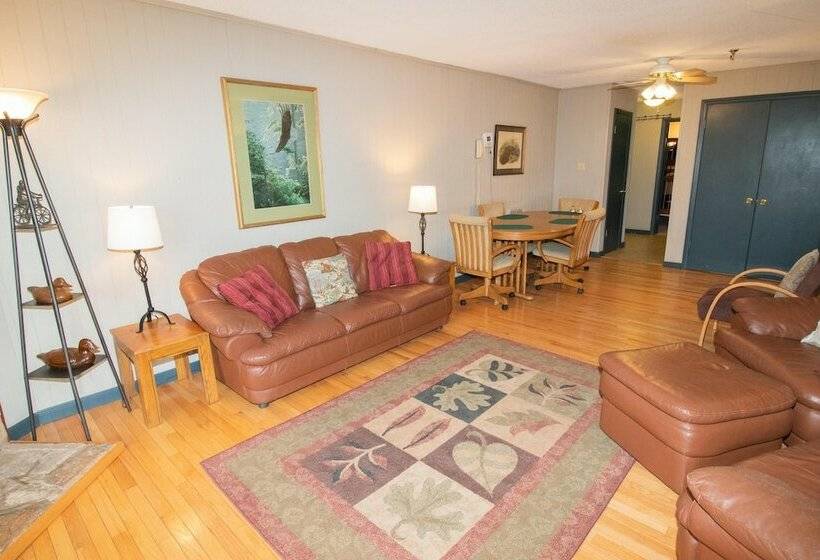 דירת משפחה, Mountaintop Condos