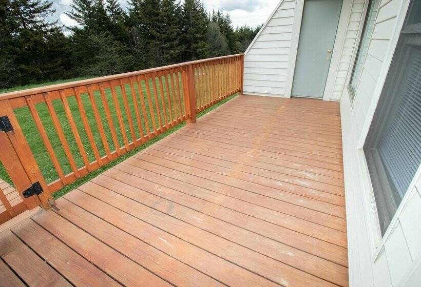 패밀리 아파트, Mountaintop Condos