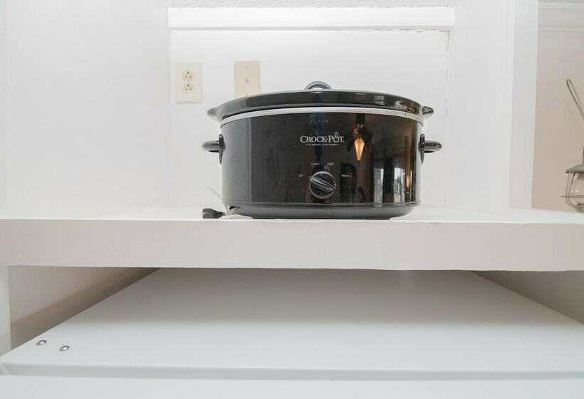 패밀리 아파트, Mountaintop Condos