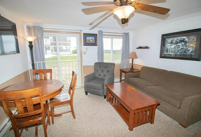 패밀리 아파트, Mountaintop Condos