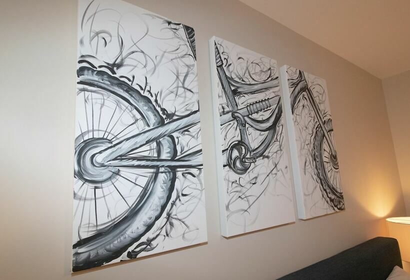 דירת משפחה, Mountaintop Condos