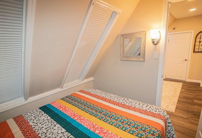 패밀리 아파트, Mountaintop Condos