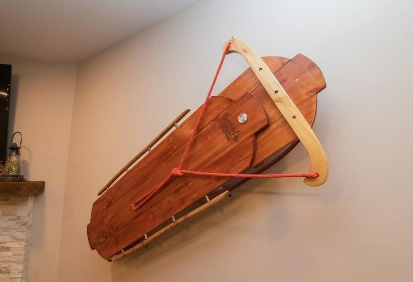 דירת משפחה, Mountaintop Condos