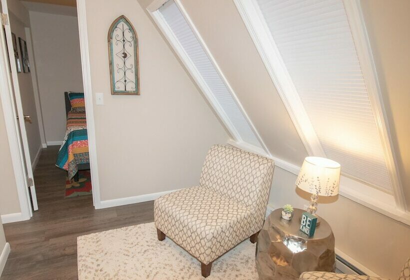 家庭公寓, Mountaintop Condos