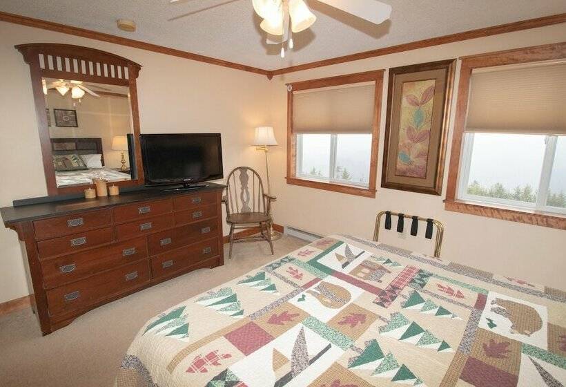 דירת חדר, Mountaintop Condos