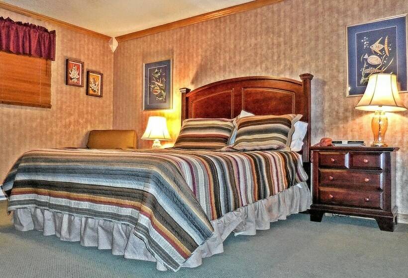 דירת חדר, Mountaintop Condos