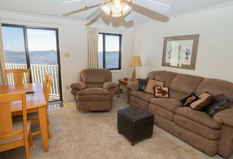 דירת חדר, Mountaintop Condos