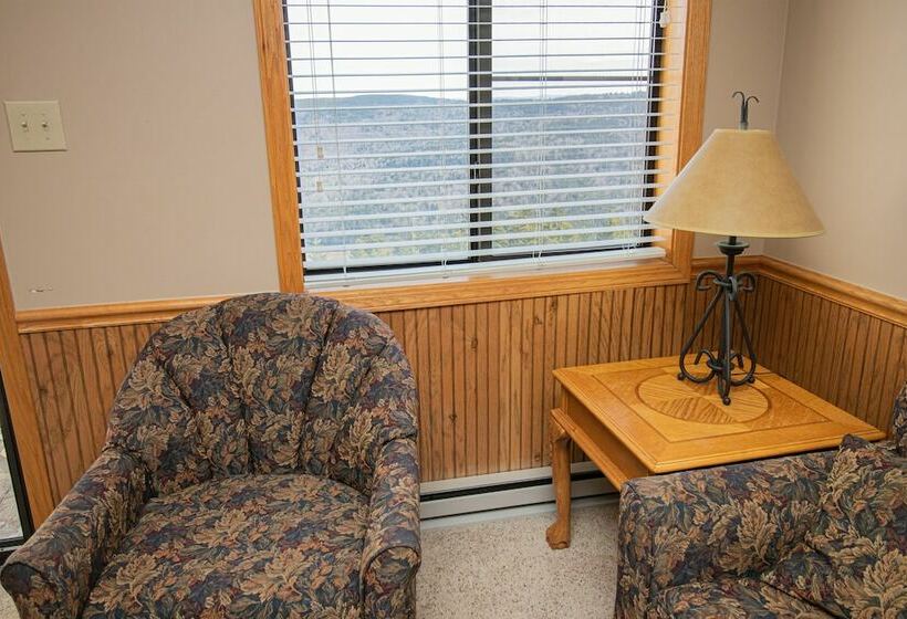 דירת חדר, Mountaintop Condos