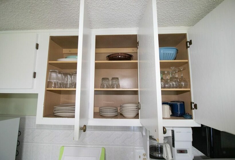 דירת חדר, Mountaintop Condos