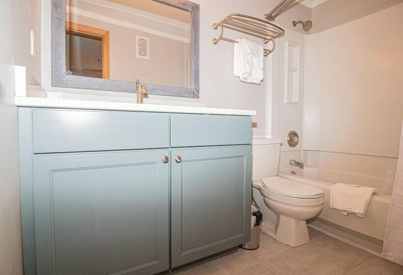 דירת חדר, Mountaintop Condos