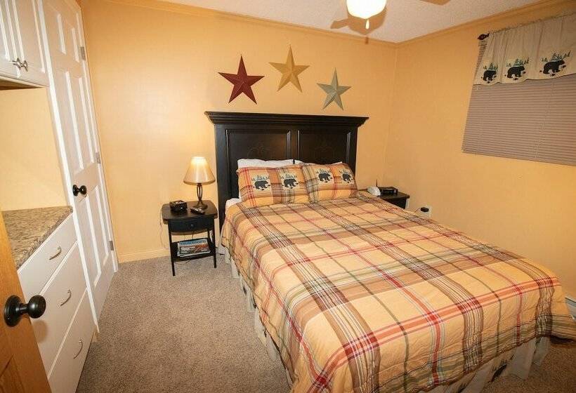 דירת חדר, Mountaintop Condos