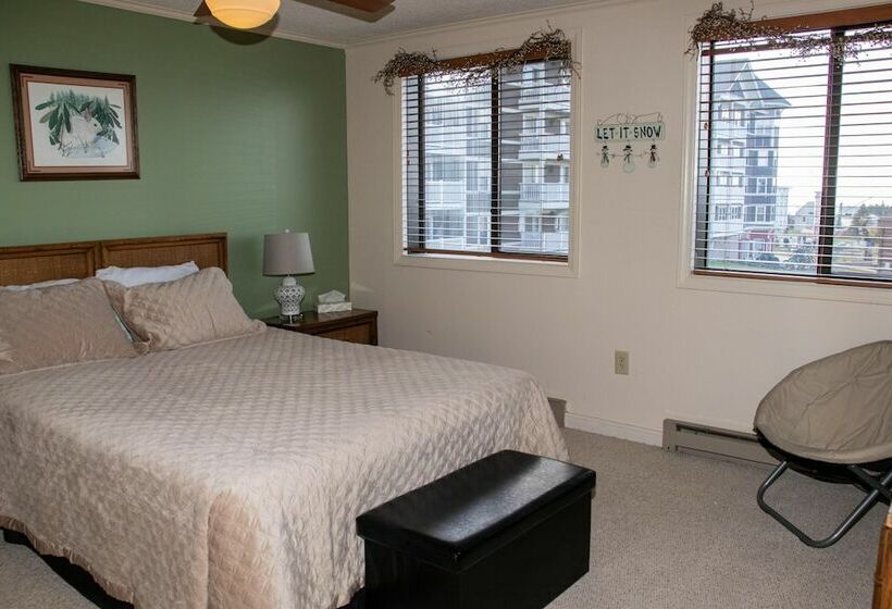 דירת חדר, Mountaintop Condos