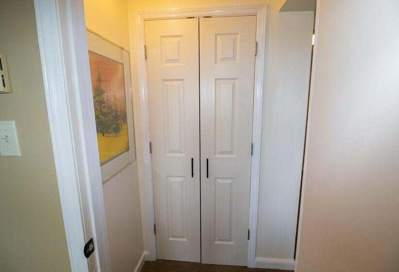 침실 1개 아파트, Mountaintop Condos