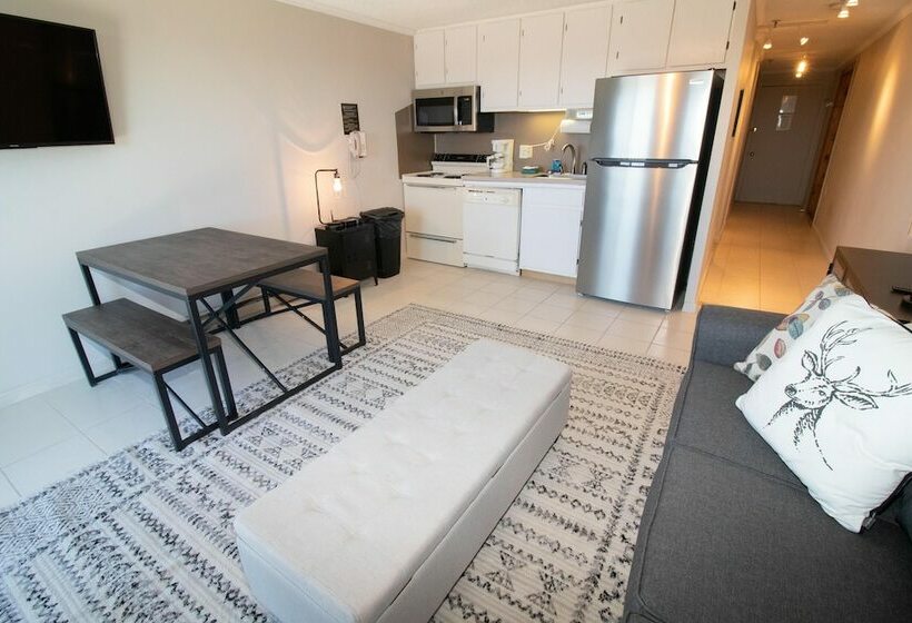 דירת חדר, Mountaintop Condos