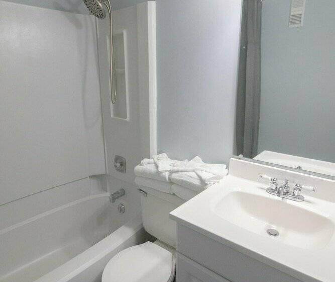 דירת חדר, Mountaintop Condos