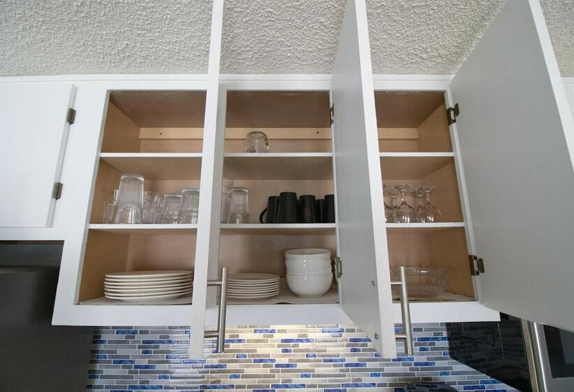 침실 1개 아파트, Mountaintop Condos