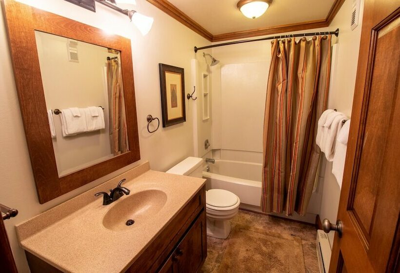 침실 1개 아파트, Mountaintop Condos