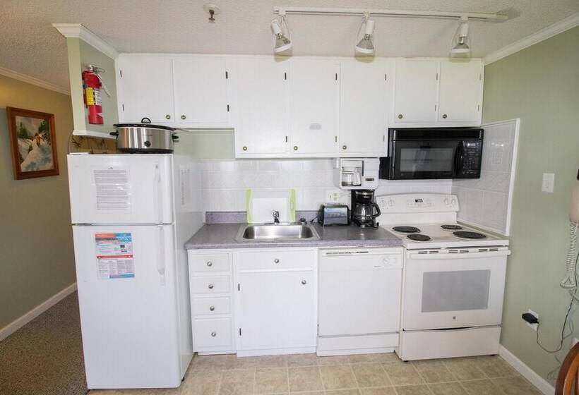 דירת חדר, Mountaintop Condos