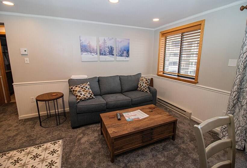 침실 1개 아파트, Mountaintop Condos