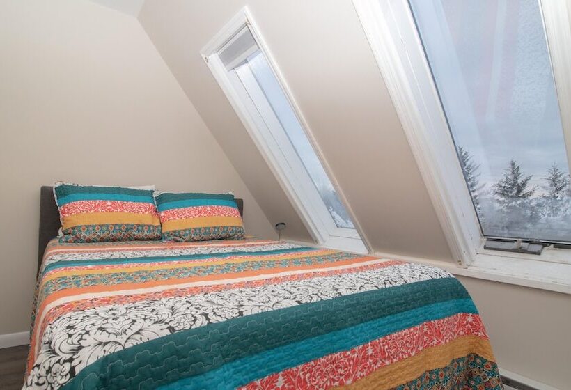 דירת משפחה, Mountaintop Condos