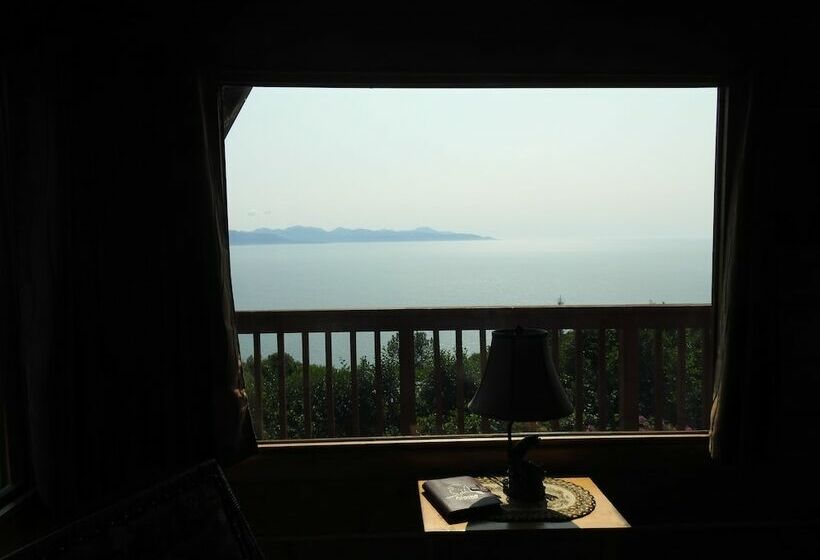 キャビン, Alaska Adventure Cabins