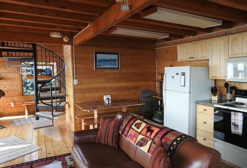 キャビン, Alaska Adventure Cabins