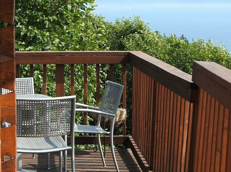 キャビン, Alaska Adventure Cabins