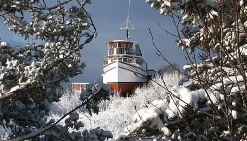 キャビン, Alaska Adventure Cabins