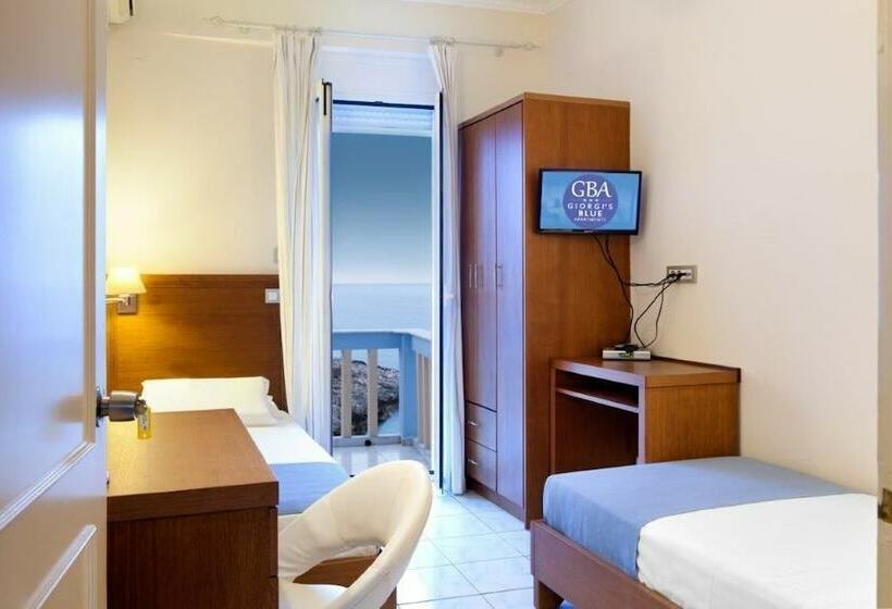 דירת 2 חדרים נוף לים, Giorgi S Blue Apartments