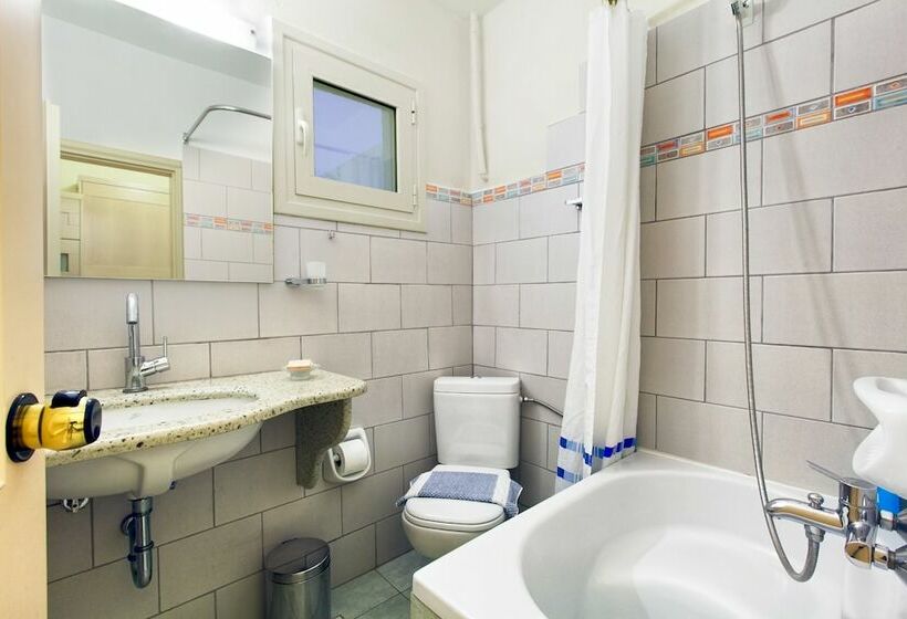 דירה בת חדר שינה 1 עם מרפסת, Giorgi S Blue Apartments