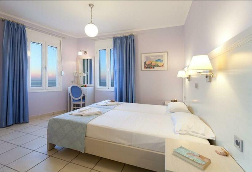 דירת חדר עם נוף לים ומרפסת, Giorgi S Blue Apartments