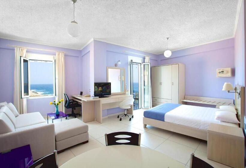 آپارتمان 1 خوابه با بالکن و چشمانداز دریا, Giorgi S Blue Apartments