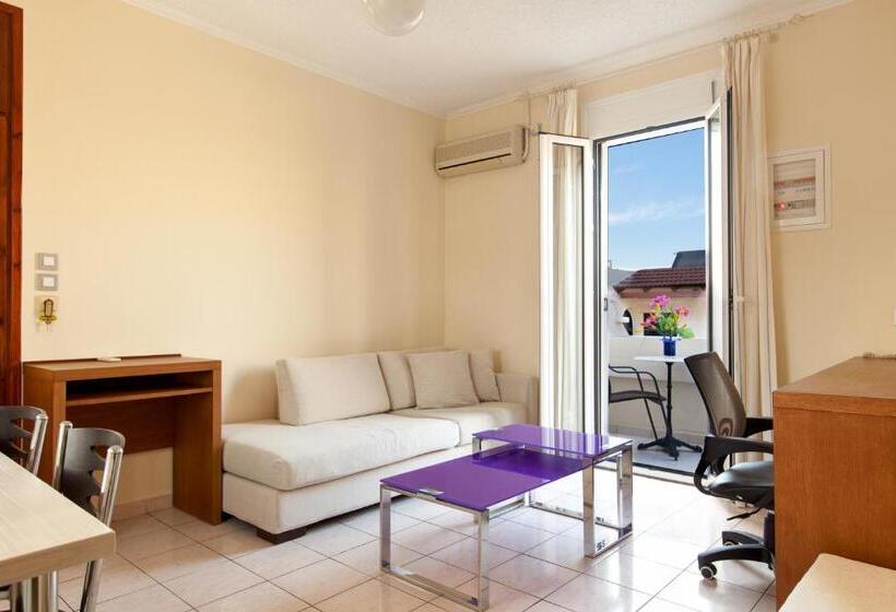 דירה בת חדר שינה 1 עם מרפסת, Giorgi S Blue Apartments