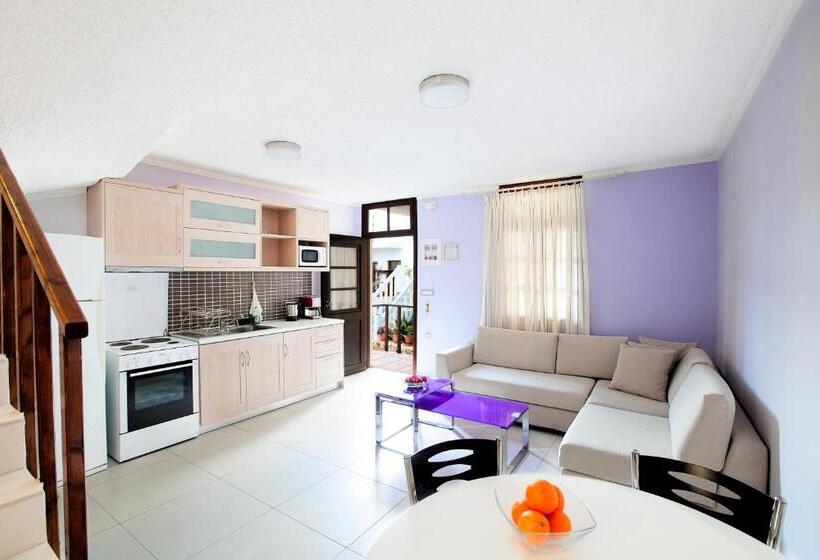2 Bedroom Apartment Side Sea View, Giorgi S Blue Apartments