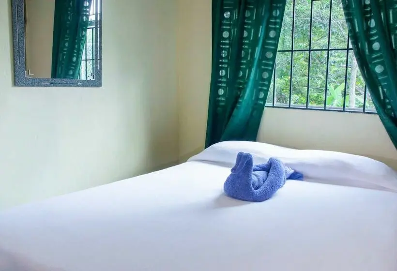 ツーベッドルーム ヴィラ, Valley View Lodge Finca Huetares