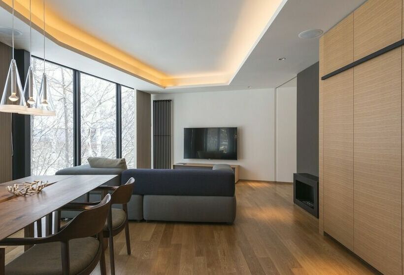 Apartament 5 Dormitoris, Kozue