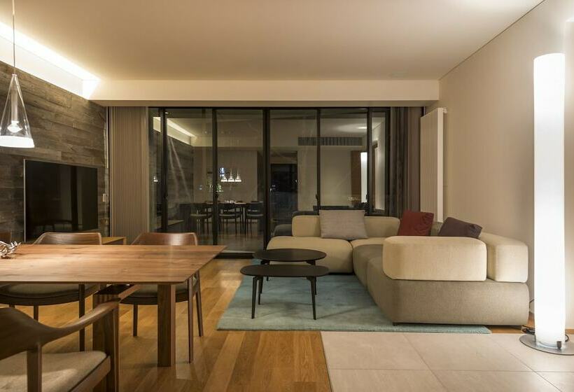 Apartament 2 Dormitoris, Kozue