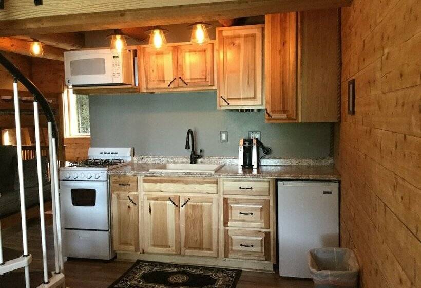 كابينة, Renfro S Lakeside Retreat   Cabin S And R.v. Park