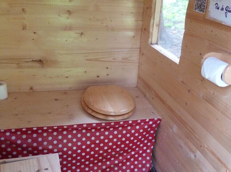 Standard Tent, Eco Bivouac Village D Igloo   Campground