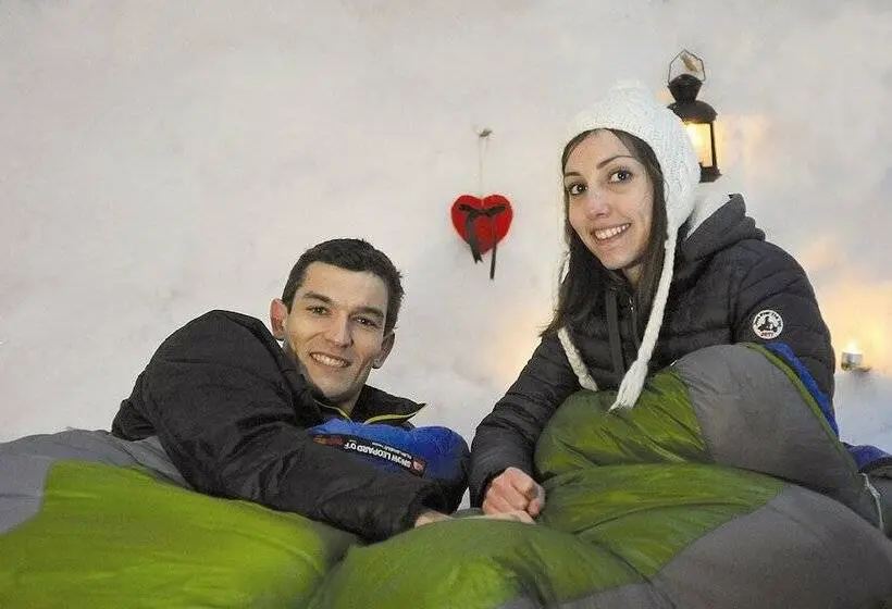 キャビン, Eco Bivouac Village D Igloo   Campground