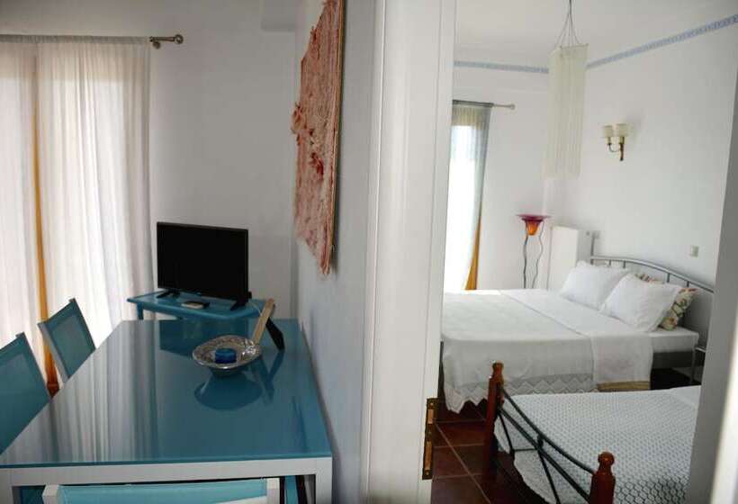 דירת חדר, Aethrio Studios