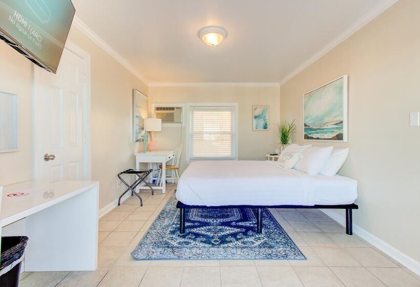 إستوديو قياسى سرير مزدوج, Seawitch Motel