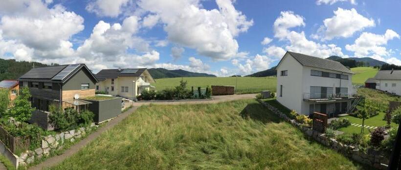 غرفة قياسية ثلاثية, Gasthof Richebächli