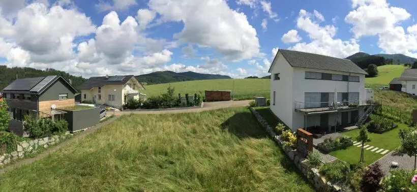 Standard Kolmen Hengen Huone, Gasthof Richebächli