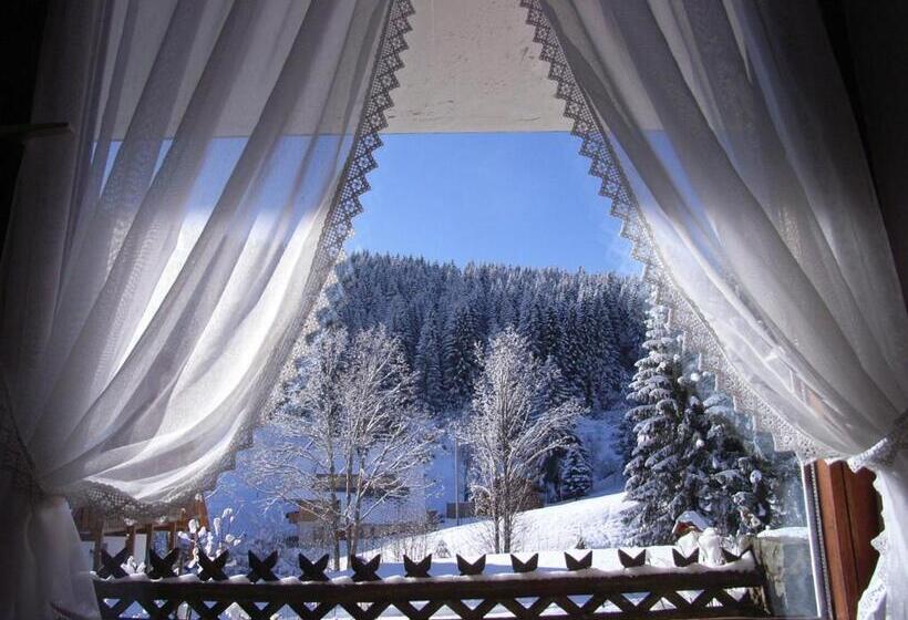 Номер Комфорт, Schwarzwald Hotel Kraeutle