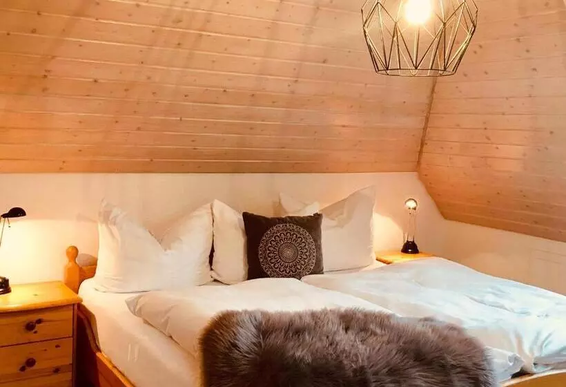 Huoneisto 2 Makuuhuonetta, Schwarzwald Hotel Kraeutle