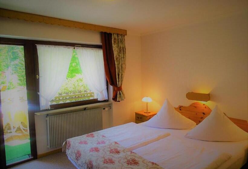 Номер Комфорт, Schwarzwald Hotel Kraeutle