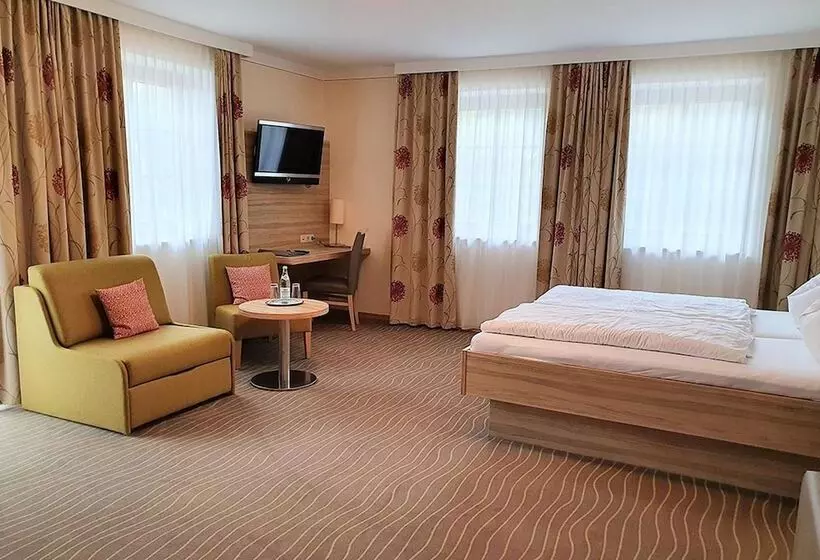 バルコニー付きジュニアスイート, Strasshof