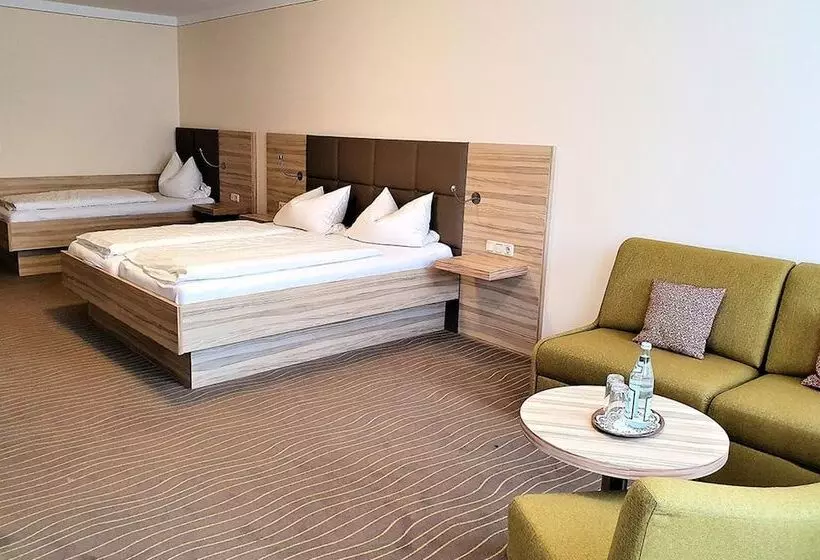 バルコニー付きジュニアスイート, Strasshof