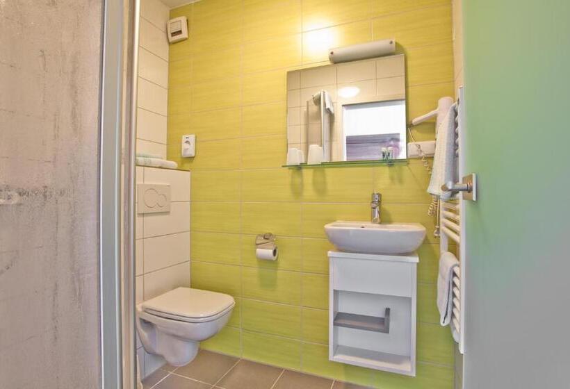 Номер Стандарт, Frühstückshotel Landgasthof Kramer